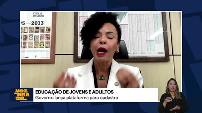 Secretária do Ministério da Educação, Zara Figueiredo, fala sobre lançamento de plataforma para facilitar acesso de jovens e adultos à educação