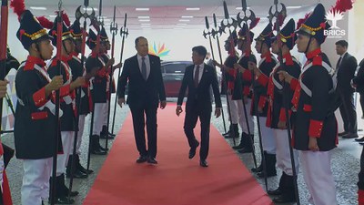 Registro da chagada da delegação da Rússia ao Brics Brasil