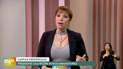 Brasil em Dia - 15/11/2024 - Presidente Lula recebe credenciais de oito novos embaixadores no Brasil