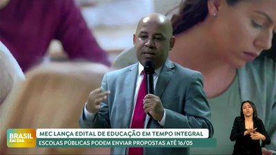 Brasil em Dia - 17/4/2025 - Escolas públicas podem enviar propostas de educação em tempo integral até 16 de maio