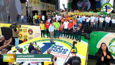 Brasil em Dia - 2/5/2025 - Ministros Marinho, Macêdo e Cida participam de ato das centrais em SP