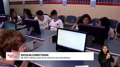 Brasil em Dia - 28/5/2025 - 5 mil escolas públicas vão ter internet de alta velocidade até 2026