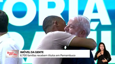 6,7 mil famílias da comunidade Brasília Teimosa (PE) recebem títulos de regularização