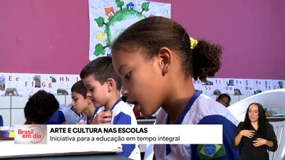 Governo do Brasil financia projetos artísticos em escolas de tempo integral
