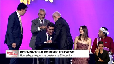 Lula entrega Ordem Nacional do Mérito Educativo a quem se destaca na educação