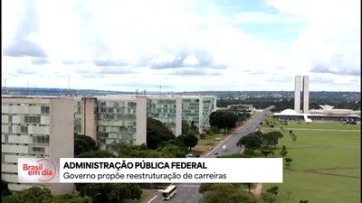 Governo avança na reestruturação de carreiras da administração pública federal