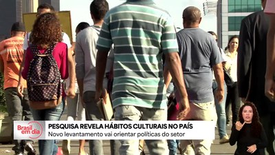 Pesquisa mostra que falta de tempo é apontada como obstáculo para o consumo de bens culturais