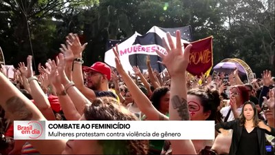 Mobilização nacional pela vida das mulheres tem participação de ministras em Brasília