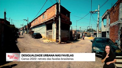 Censo 2022: 19,2% da população de favelas vivia em ruas só acessíveis a pé, de bike ou moto