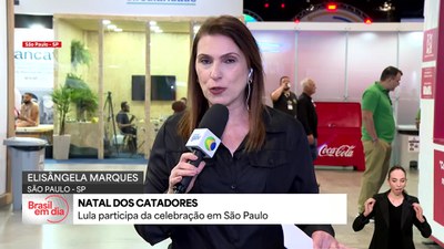 Lula participa do Natal dos catadores de recicláveis, em São Paulo