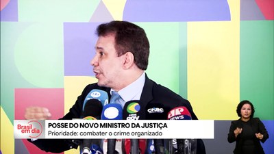 Novo ministro da Justiça toma posse e defende combate ao crime organizado