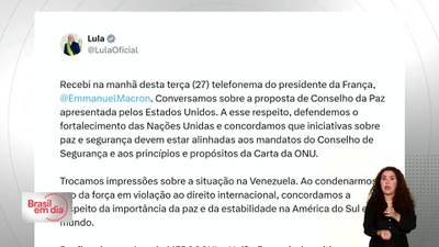 Lula conversa por telefone com presidente francês Emmanuel Macron