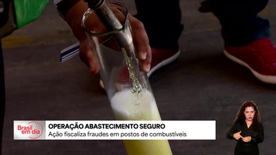 Operação fiscaliza combustíveis e identifica irregularidades em postos