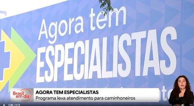 Unidade móvel do Agora Tem Especialistas leva atendimento para caminhoneiros nas rodovias