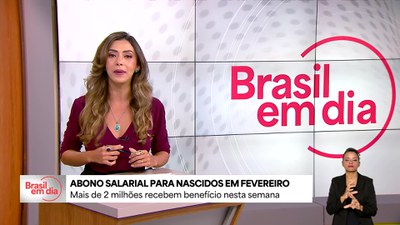 Trabalhadores nascidos em fevereiro começam a receber abono salarial