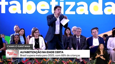 Brasil  bate meta de alfabetização na idade certa para 2025, atingindo 66%