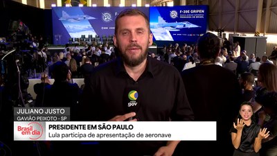 Lula participa da apresentação da primeira aeronave supersônica produzida no Brasil