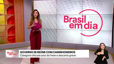 Governo e caminhoneiros fecham acordo e evitam paralisação nacional