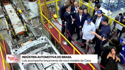 Lula acompanha lançamento de novo modelo de carro totalmente produzido no Brasil