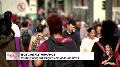 Com lançamentos no Itamaraty, IBGE inicia celebrações dos seus 90 anos
