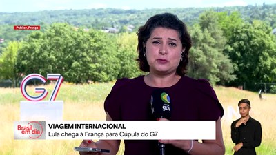 Lula chega à França para Cúpula G7