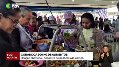 Conab doa cerca de 900 quilos de alimentos a mulheres camponesas