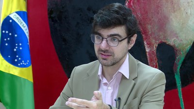 Guilherme Mello, do Ministério da Fazenda: crescimento sustentável com distribuição de renda