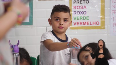 CRIANÇA ALFABETIZADA - TEMPORADA 1, EPISÓDIO 7 - PRÁTICAS DE ESCRITA POR MEIO DA PROFESSORA